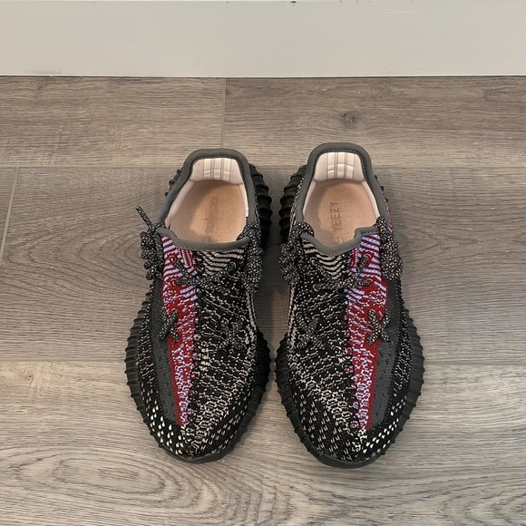Yeezy boost - Picture 2 of 3